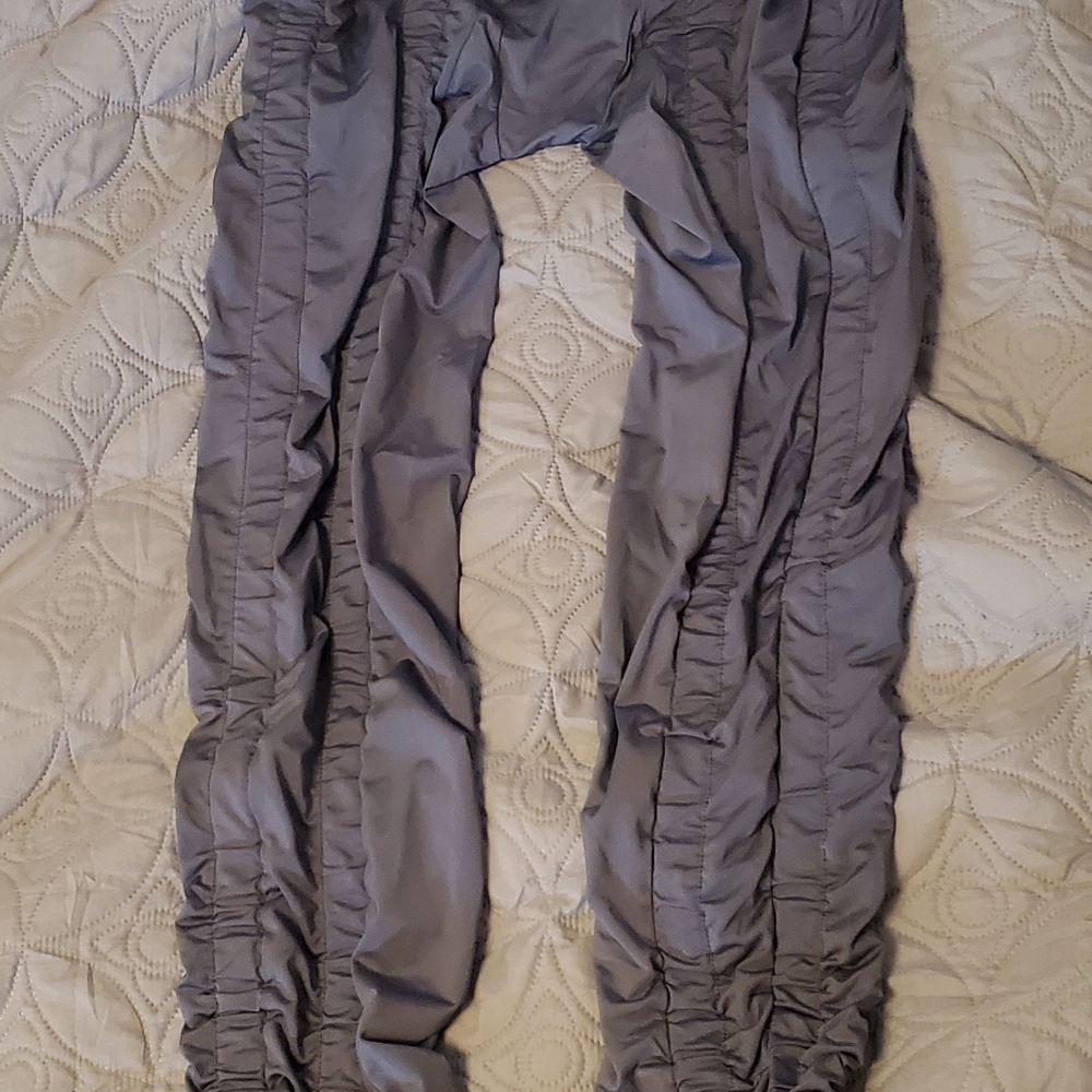 Gray Agogi Pants. 8 Bands.